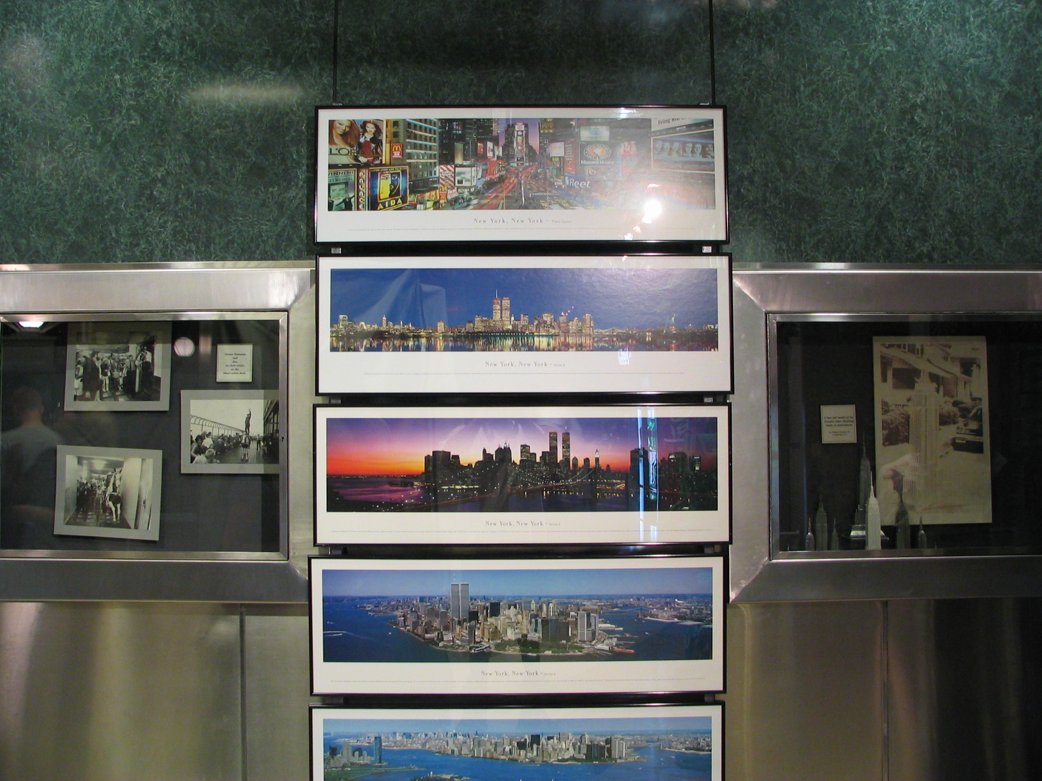 Empire state building at night 43.JPG